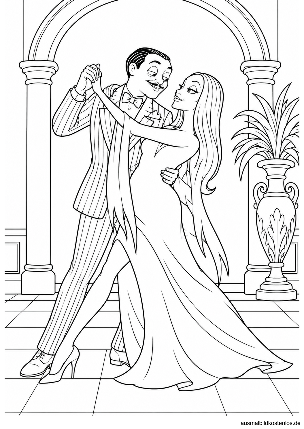 Morticia und Gomez in Tangopose vor einem Rundbogen und einer Bodenvase.
