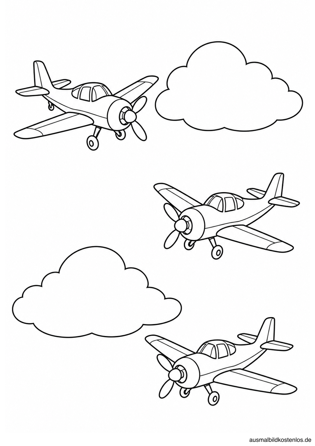 Drei vollständig sichtbare Propellerflugzeuge in versetzter Formation zwischen zwei großen Wolken.