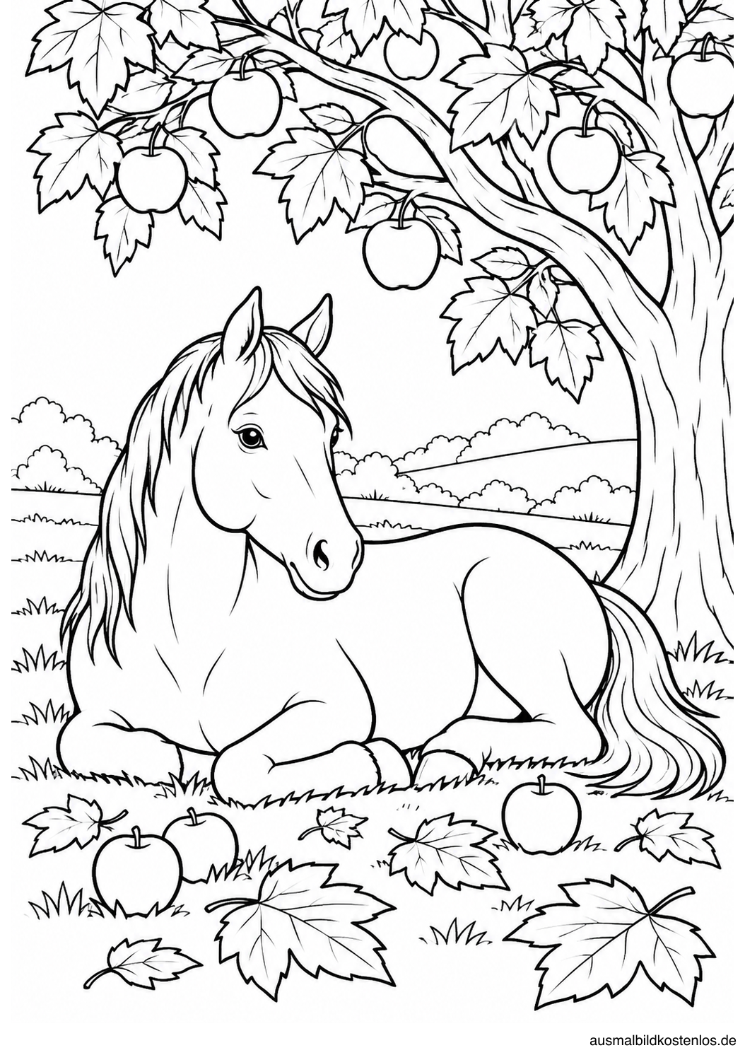 Ein Pferd liegt mit gefalteten Beinen unter einem Apfelbaum; Äpfel und große Blätter liegen im Gras.