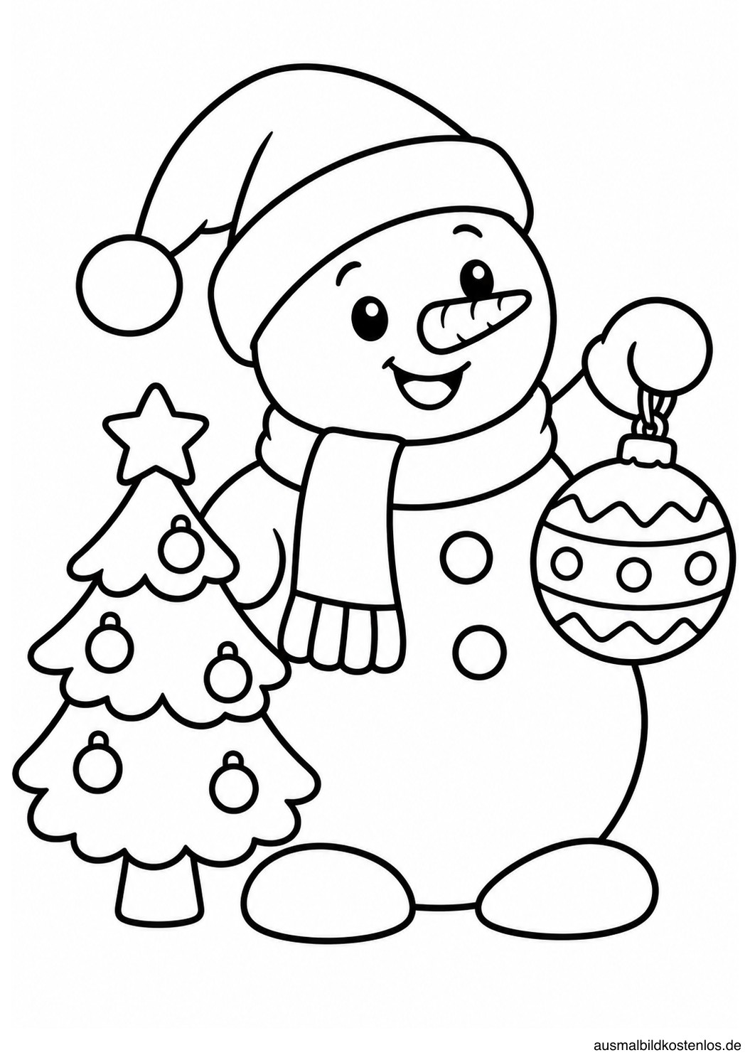 Schneemann mit Weihnachtsmütze hält eine Kugel neben einer kleinen Tanne